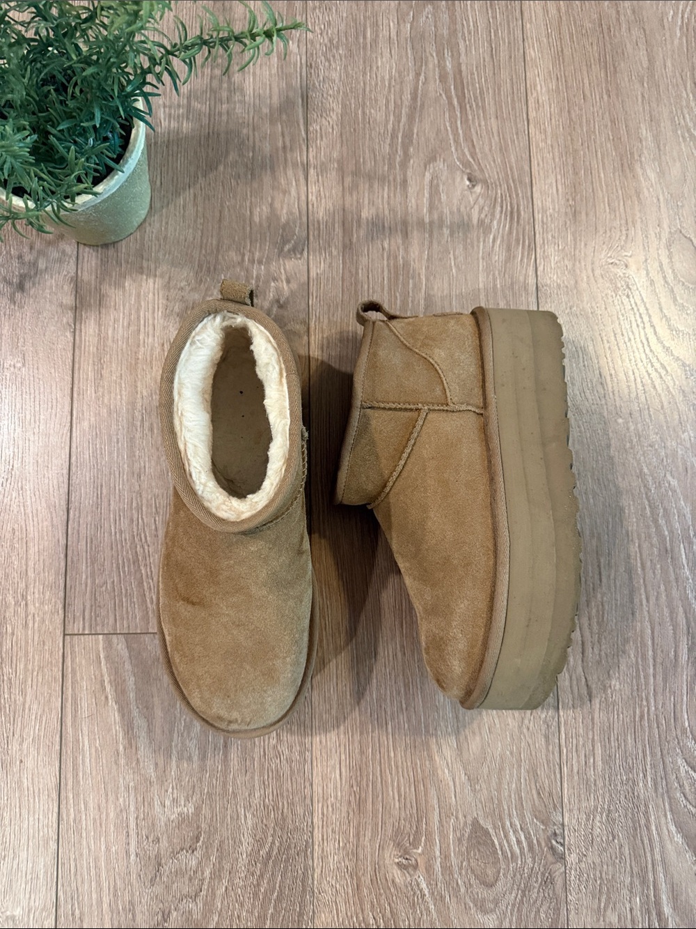 UGG ULTRA MINI PLATFORM BOOTS IN CHESTNUT EEEUC SIZE 10 - Picture 4 of 11